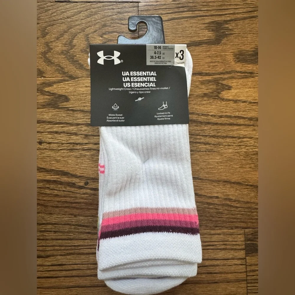 Under Armour UA Essential Women's 3-Pack Mid Crew Socks Socks—NWT
